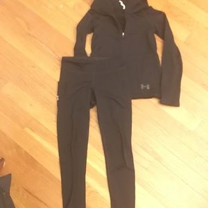 Girls xs under Armour cold gear infrared set black